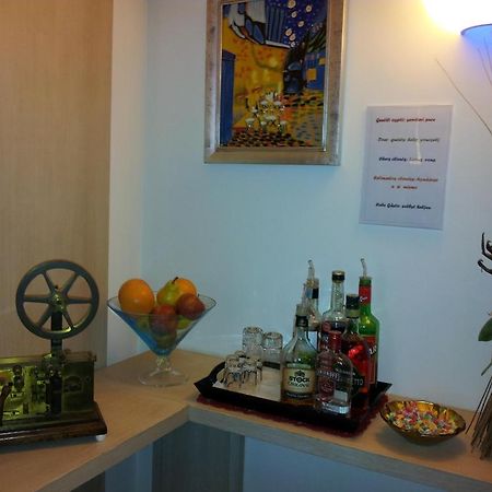 Hotel Appia 442 โรม ภายนอก รูปภาพ