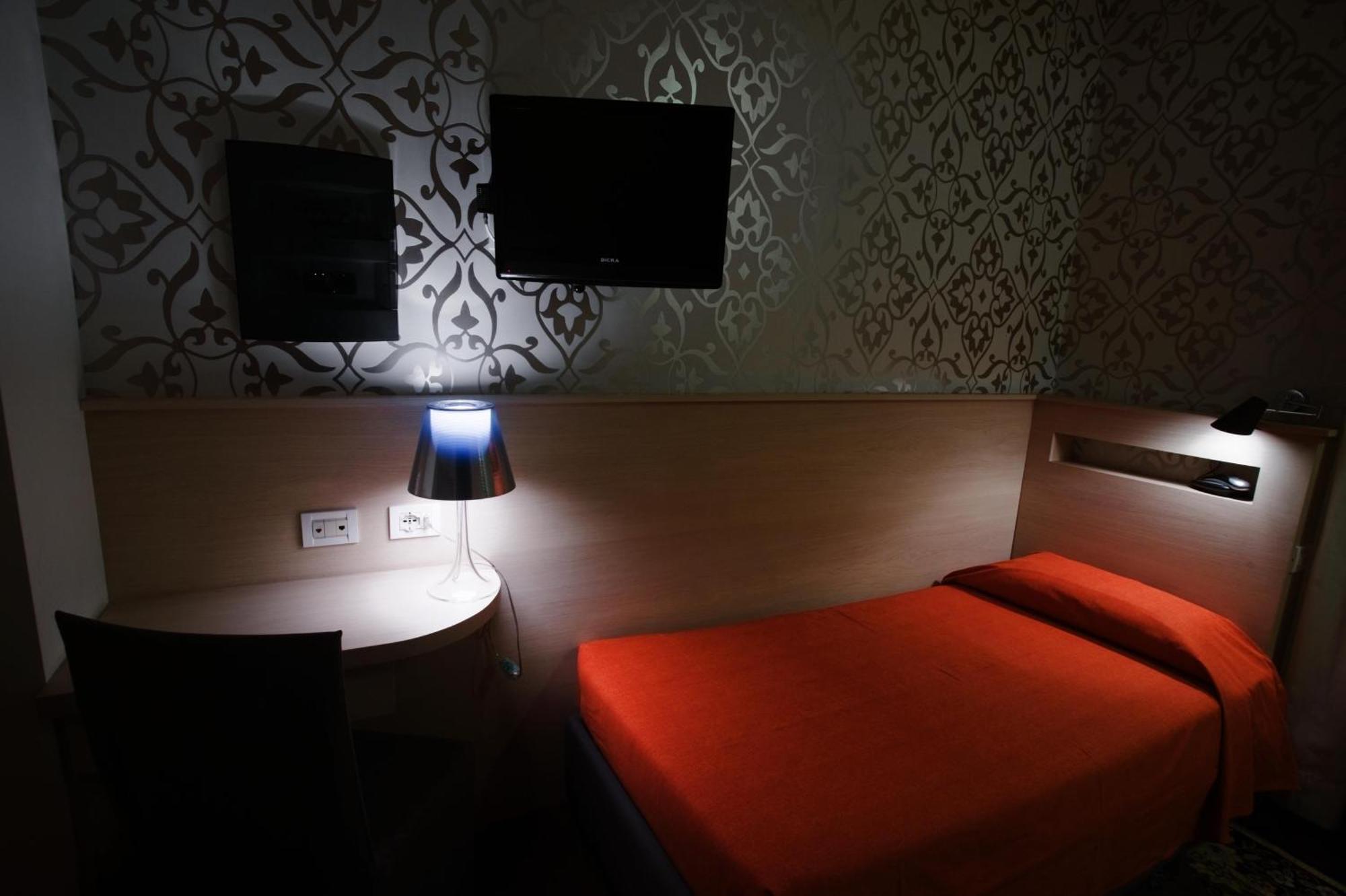 Hotel Appia 442 โรม ภายนอก รูปภาพ